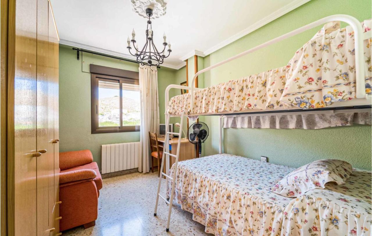 3 Bedroom Cozy Apartment In Pegalajar 외부 사진